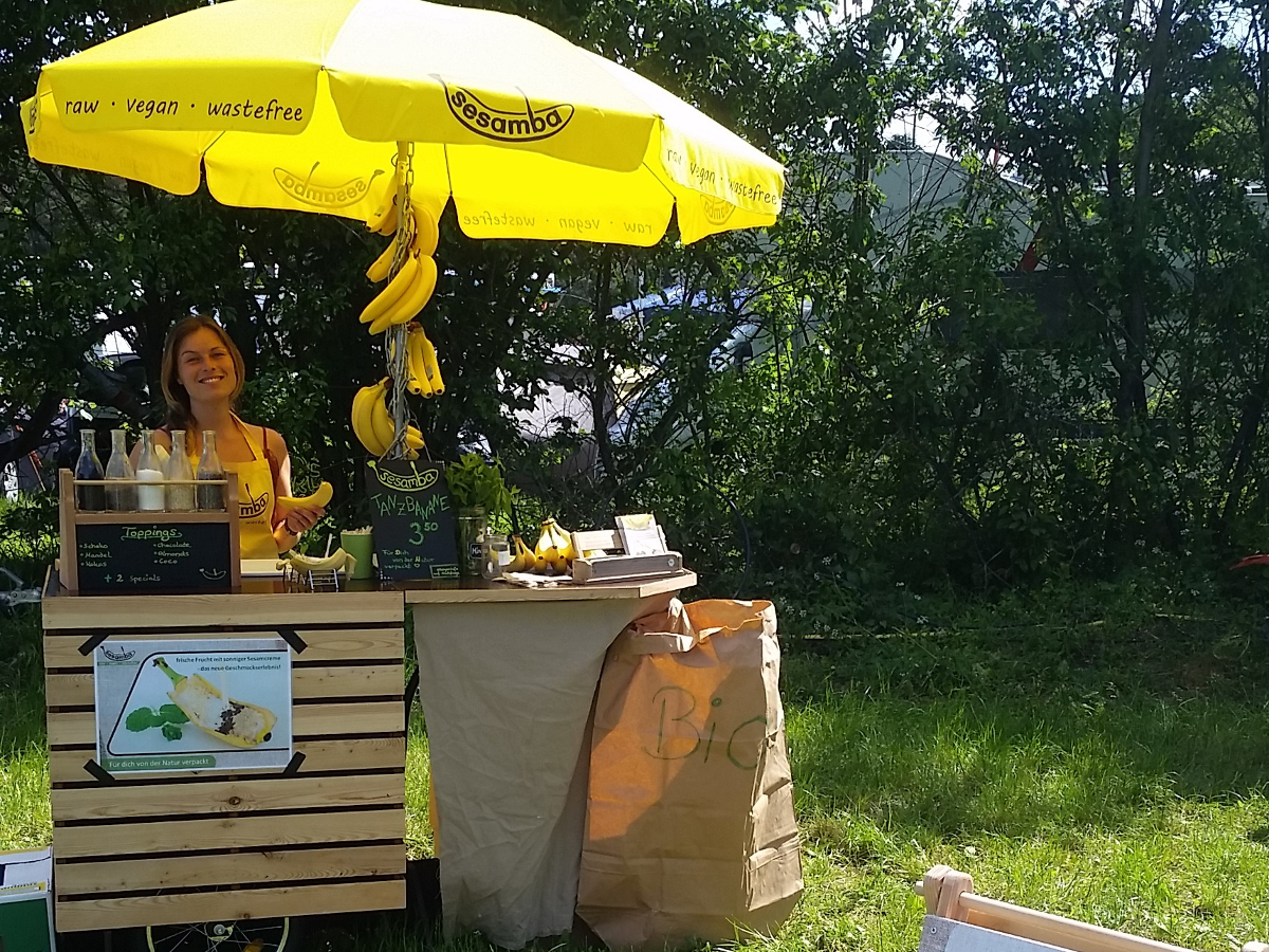 sesamba-stand