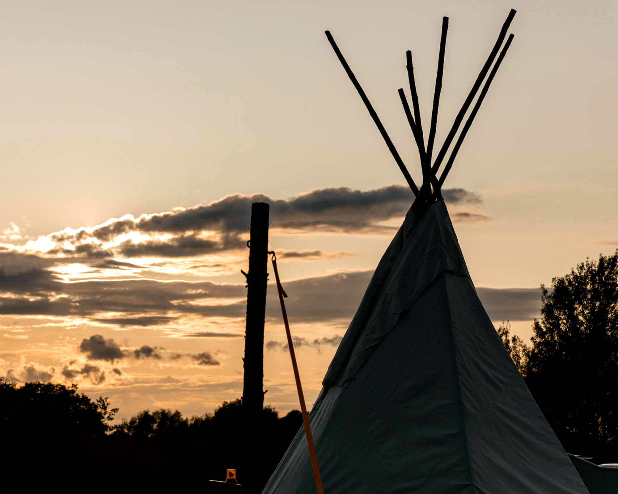 JAN-HOORN--NEW-HEALING--tipi-town--einzel-3